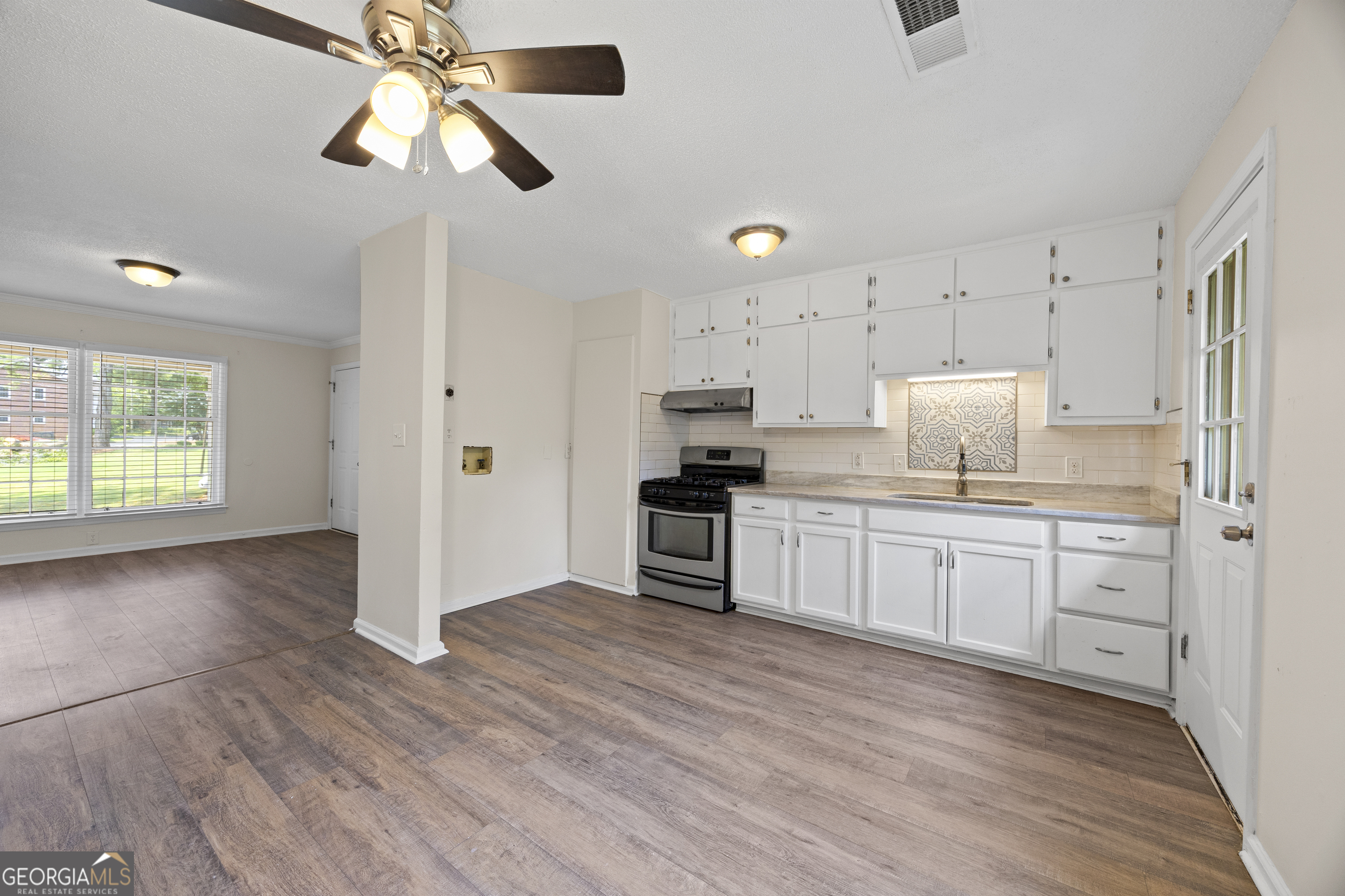 135 Hill Street # 22 Property Photo 13