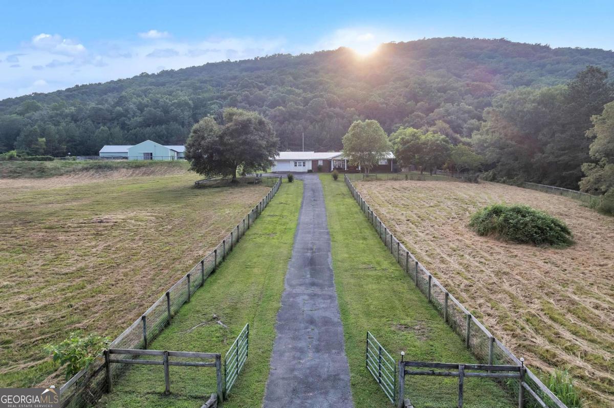 955 Baugh Mountain Road NW