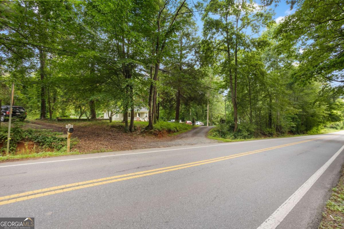 12492 Bells Ferry Road Property Photo 22