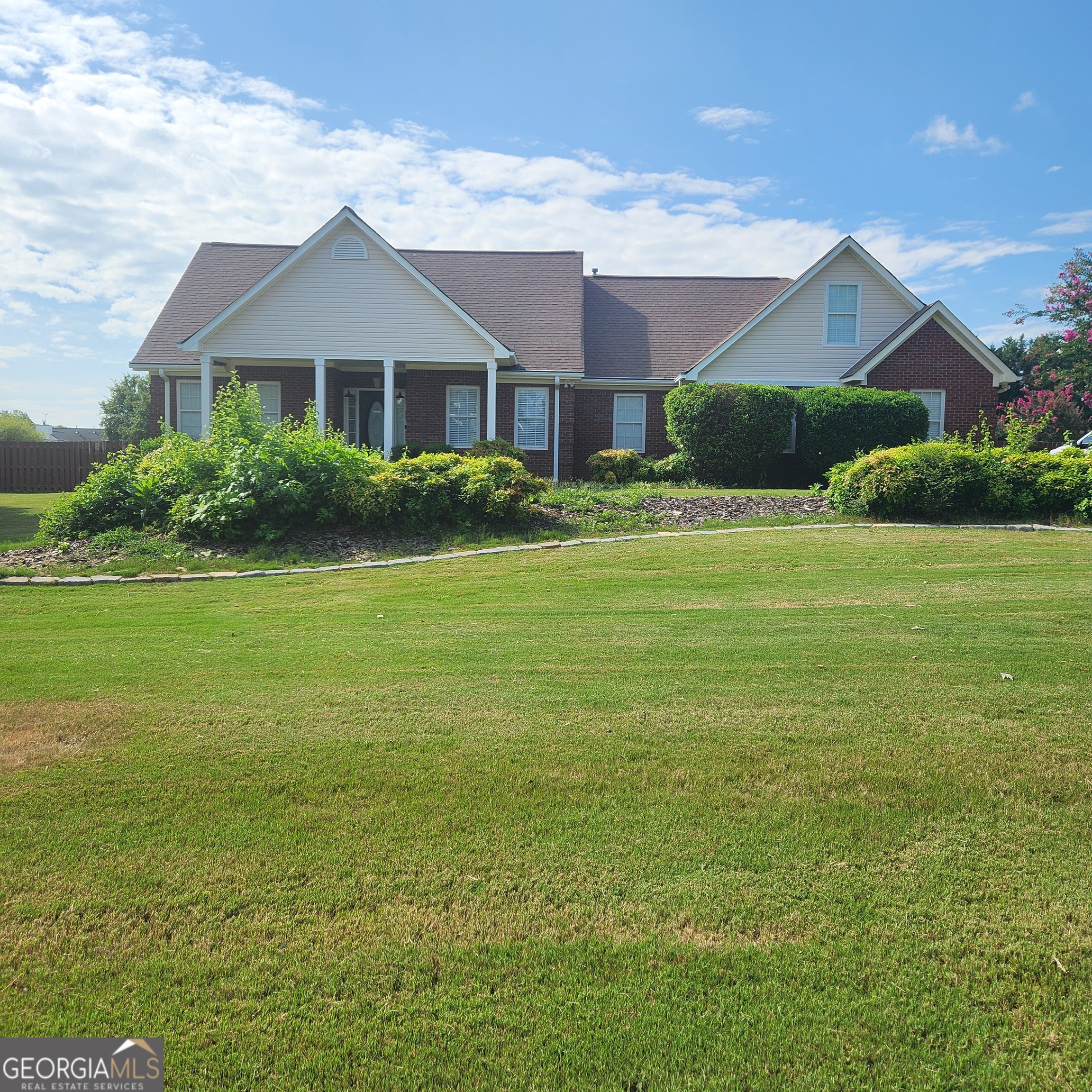 1204 Bent Creek Drive Property Photo 1