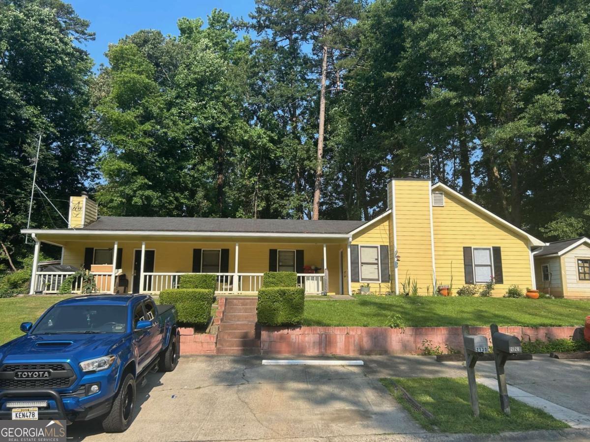 2128 Valley Oaks Drive Property Photo 1