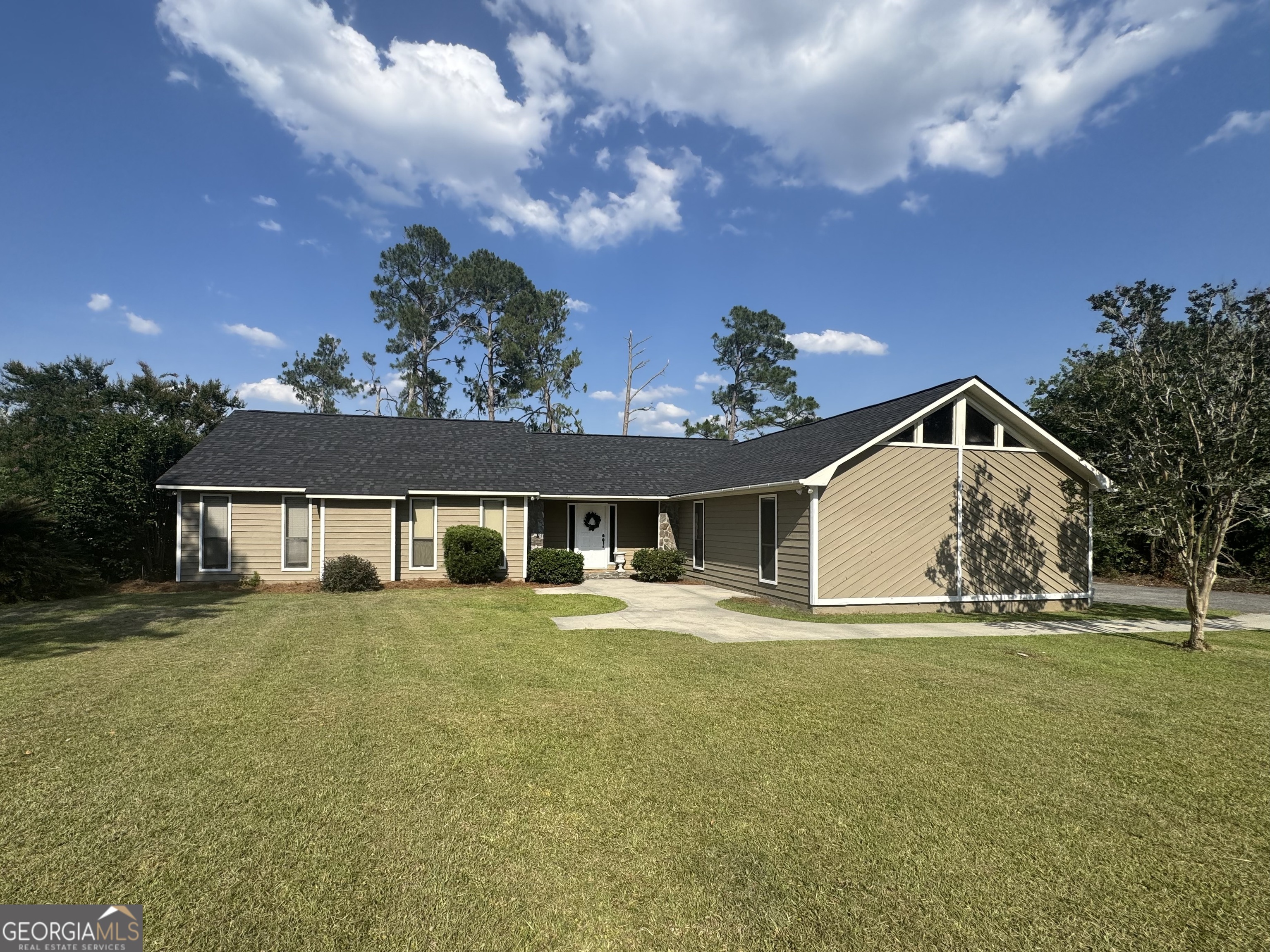 1325 Baymeadows Dr W Property Photo 1