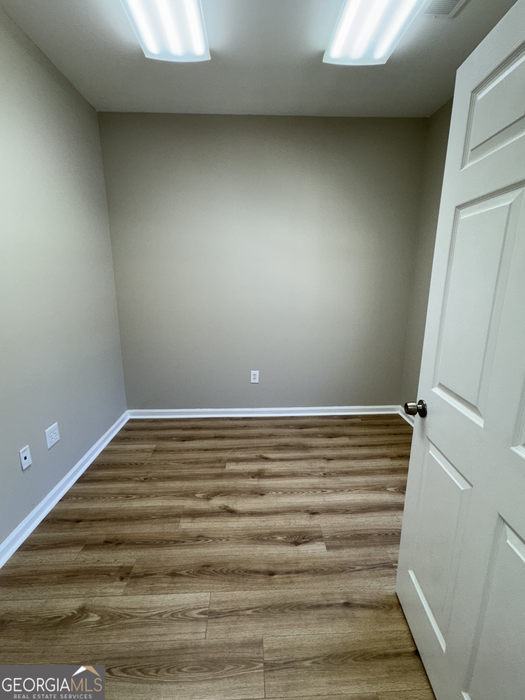 205 Apex Drive Property Photo 5
