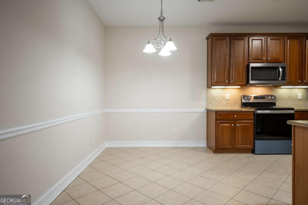 351 Hampton Park Drive Property Photo 4