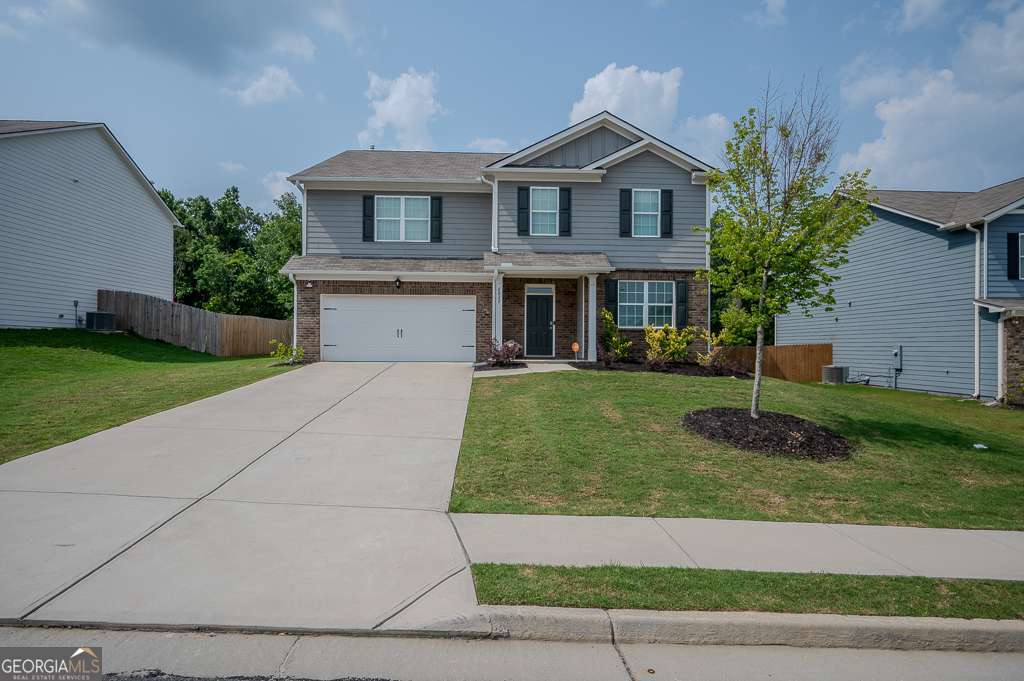 6827 Chataran Drive Property Photo 1