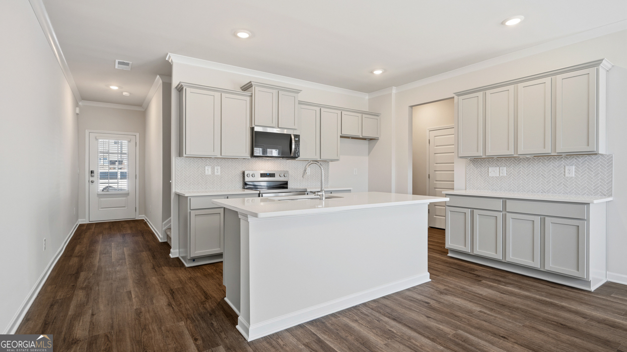 1410 Gray Branch Drive Property Photo 9