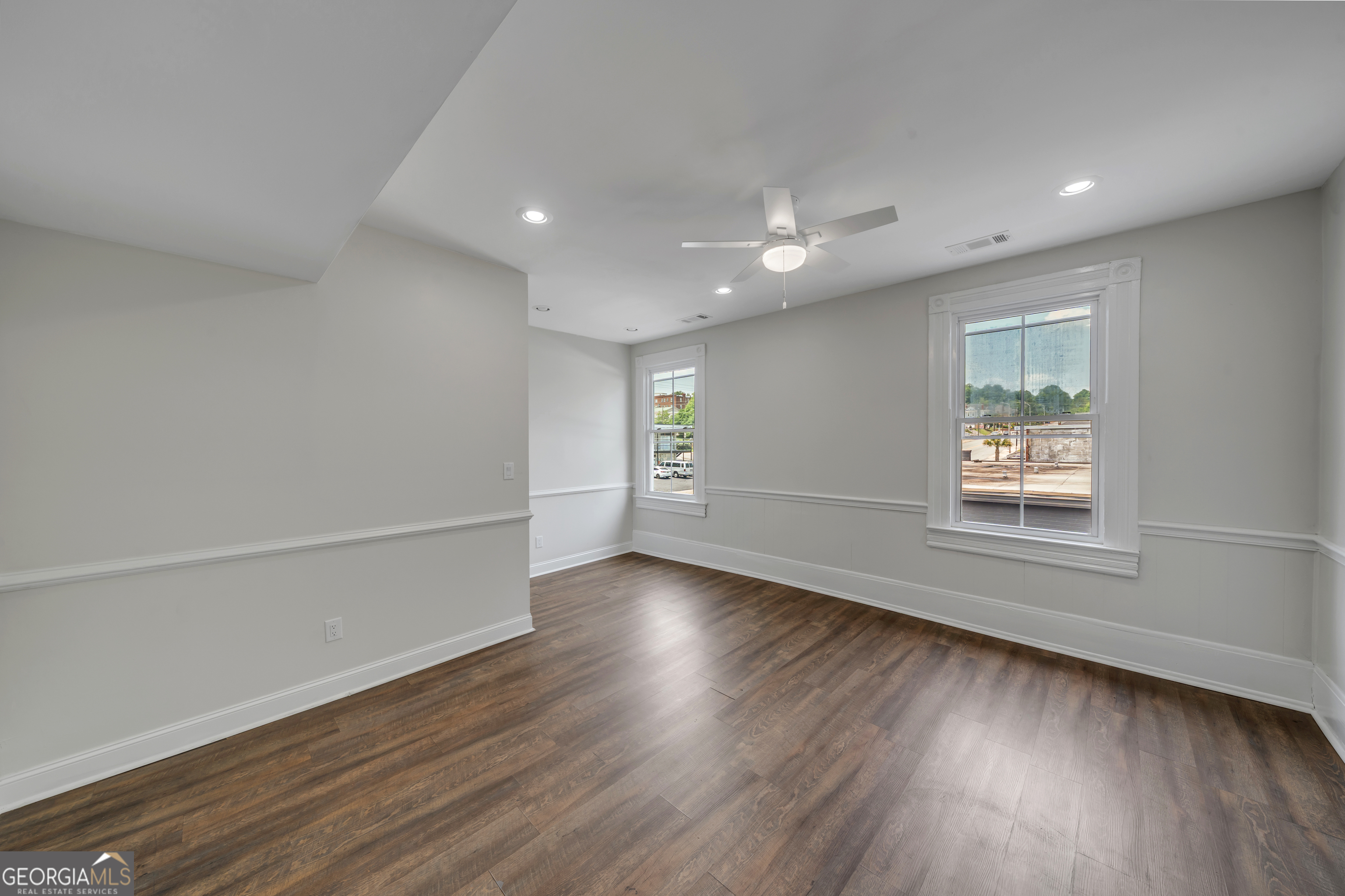 765 Walnut Street Property Photo 8