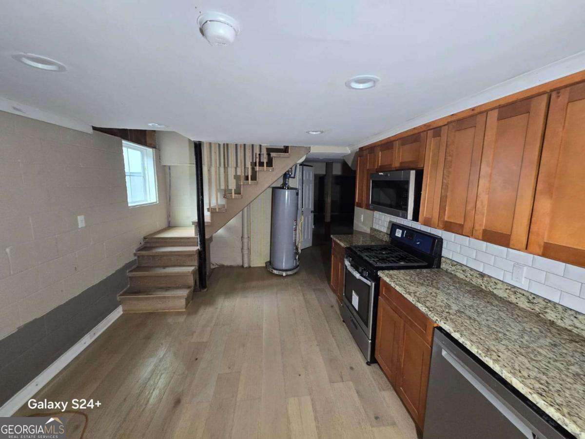 2812 Maple Road Se Property Photo 9
