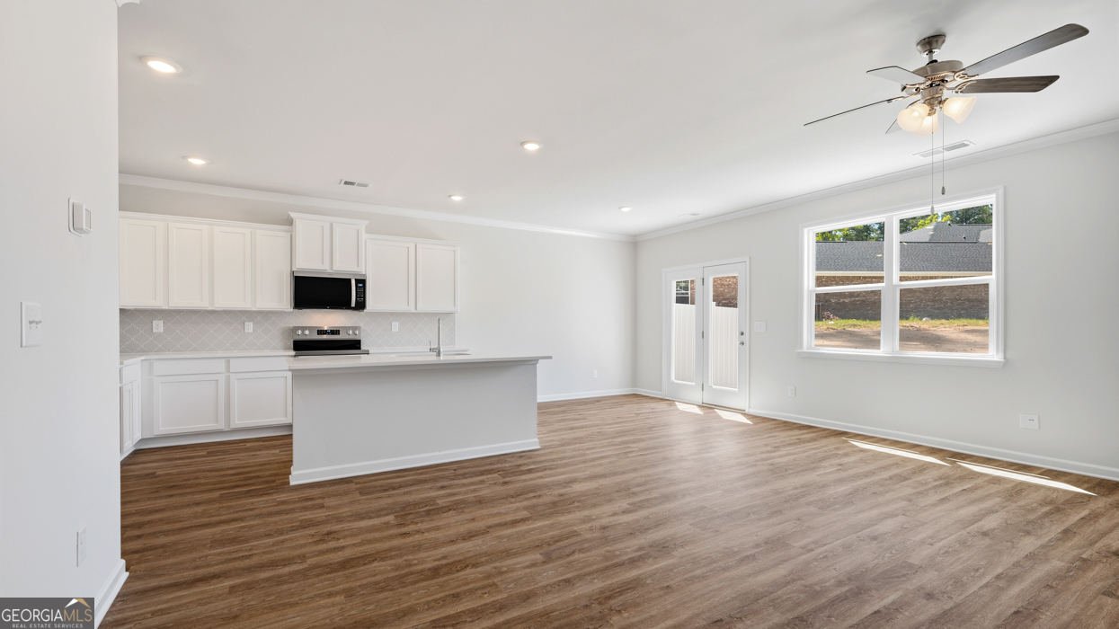 1408 Gray Branch Drive Property Photo 3