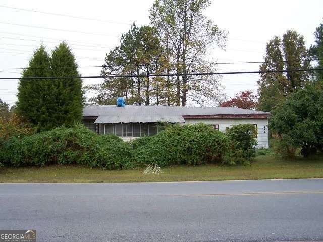 688 Collinsworth Road Property Photo 1