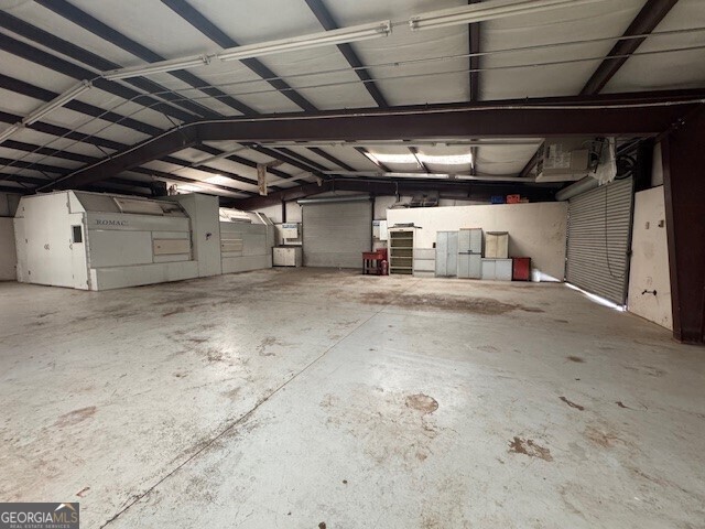 15 Sunbelt Parkway Property Photo 4