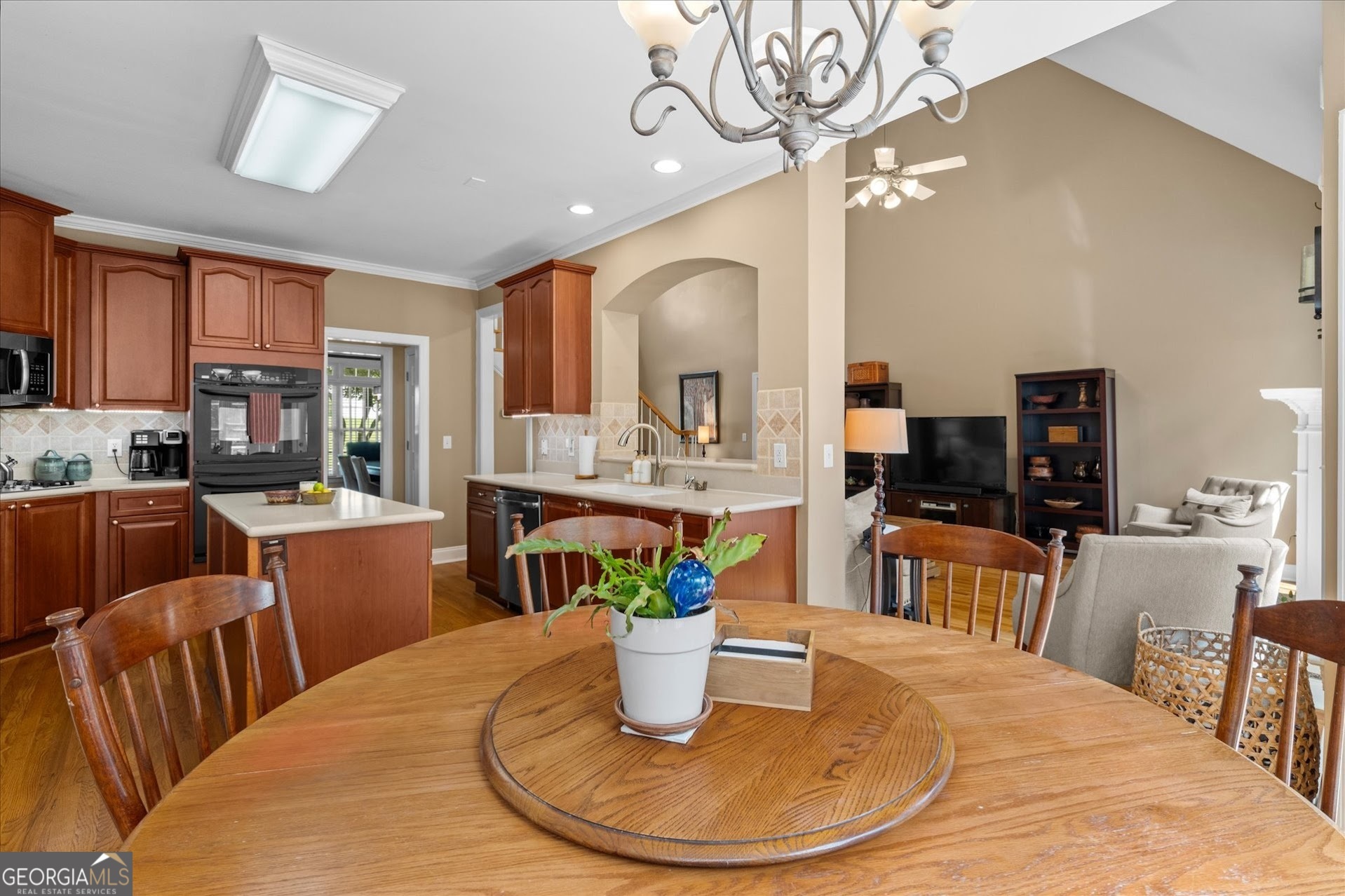 1012 Chestnut Creek Drive Property Photo 18