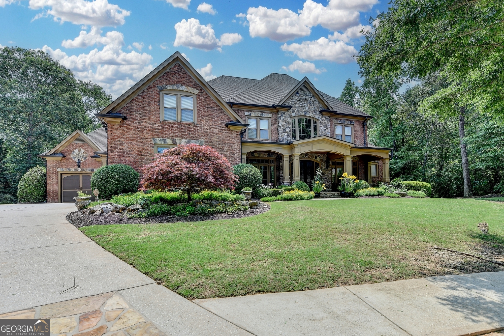 2279 Weeping Oak Drive Property Photo 1