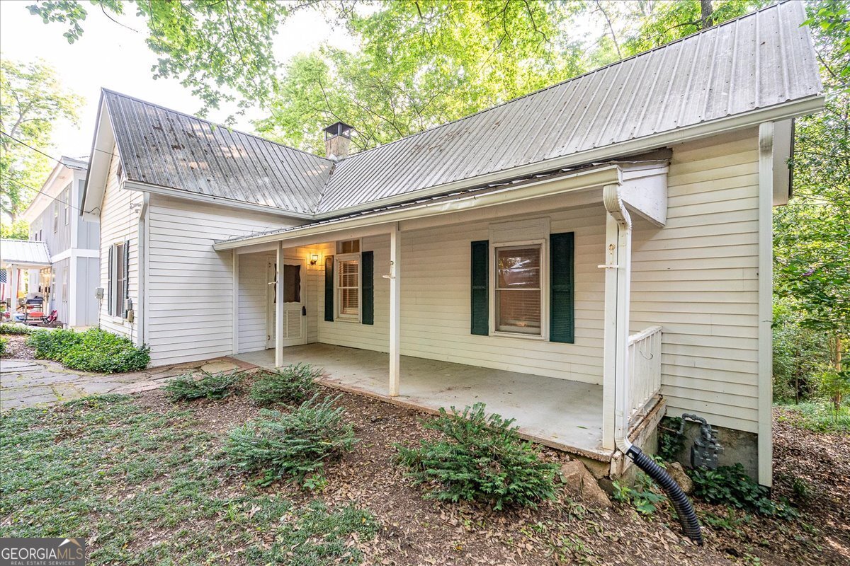 546 Pulaski Street Property Photo 1
