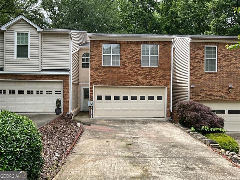 1747 Millview Drive Property Photo 1