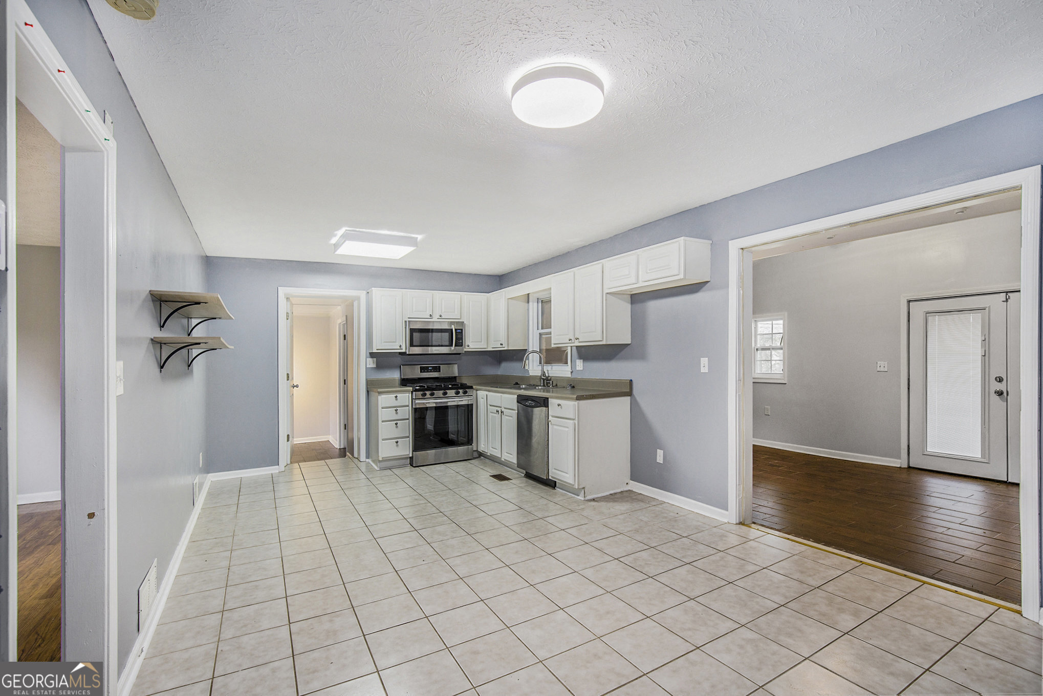 734 Meadowlark Drive Property Photo 7