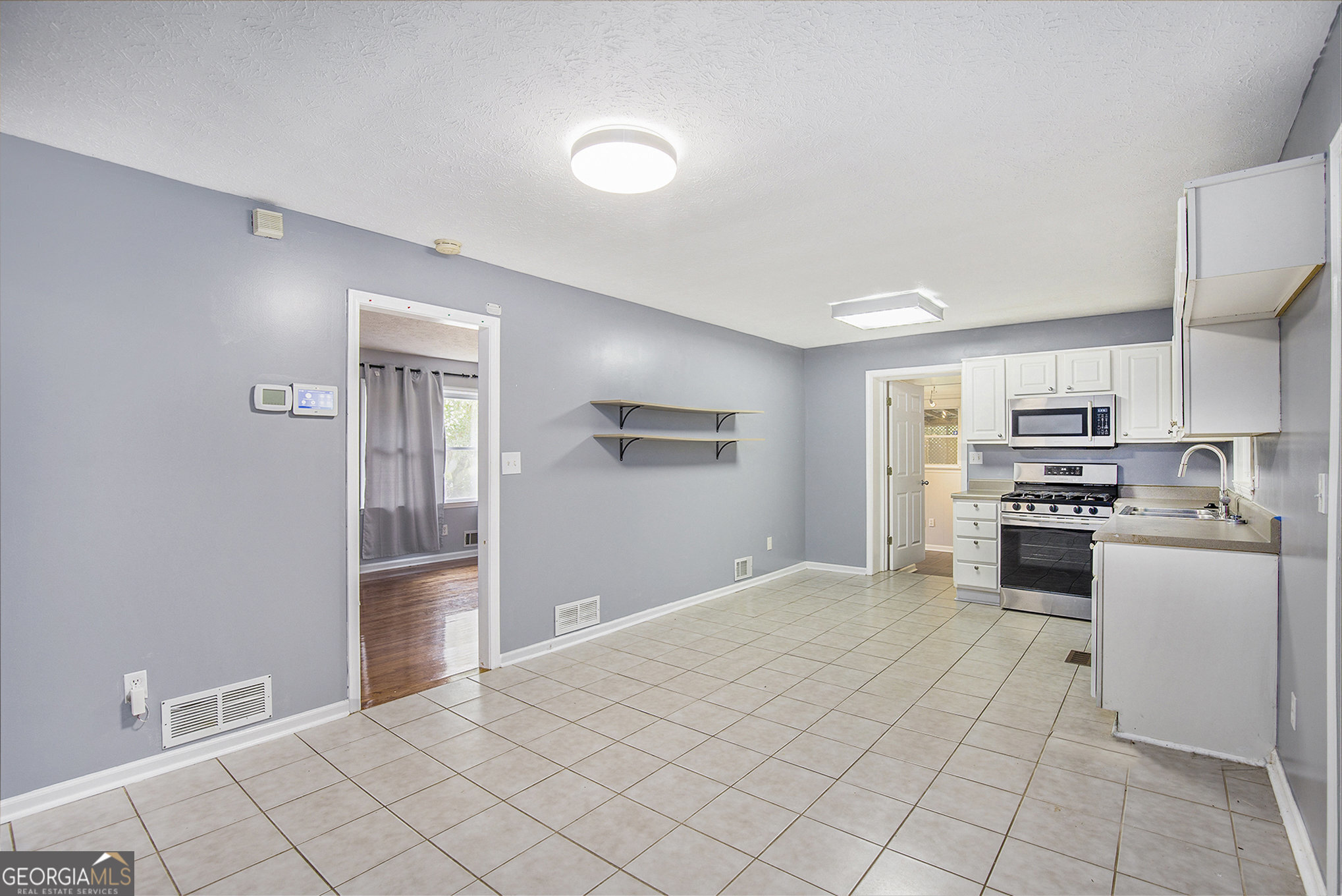 734 Meadowlark Drive Property Photo 8