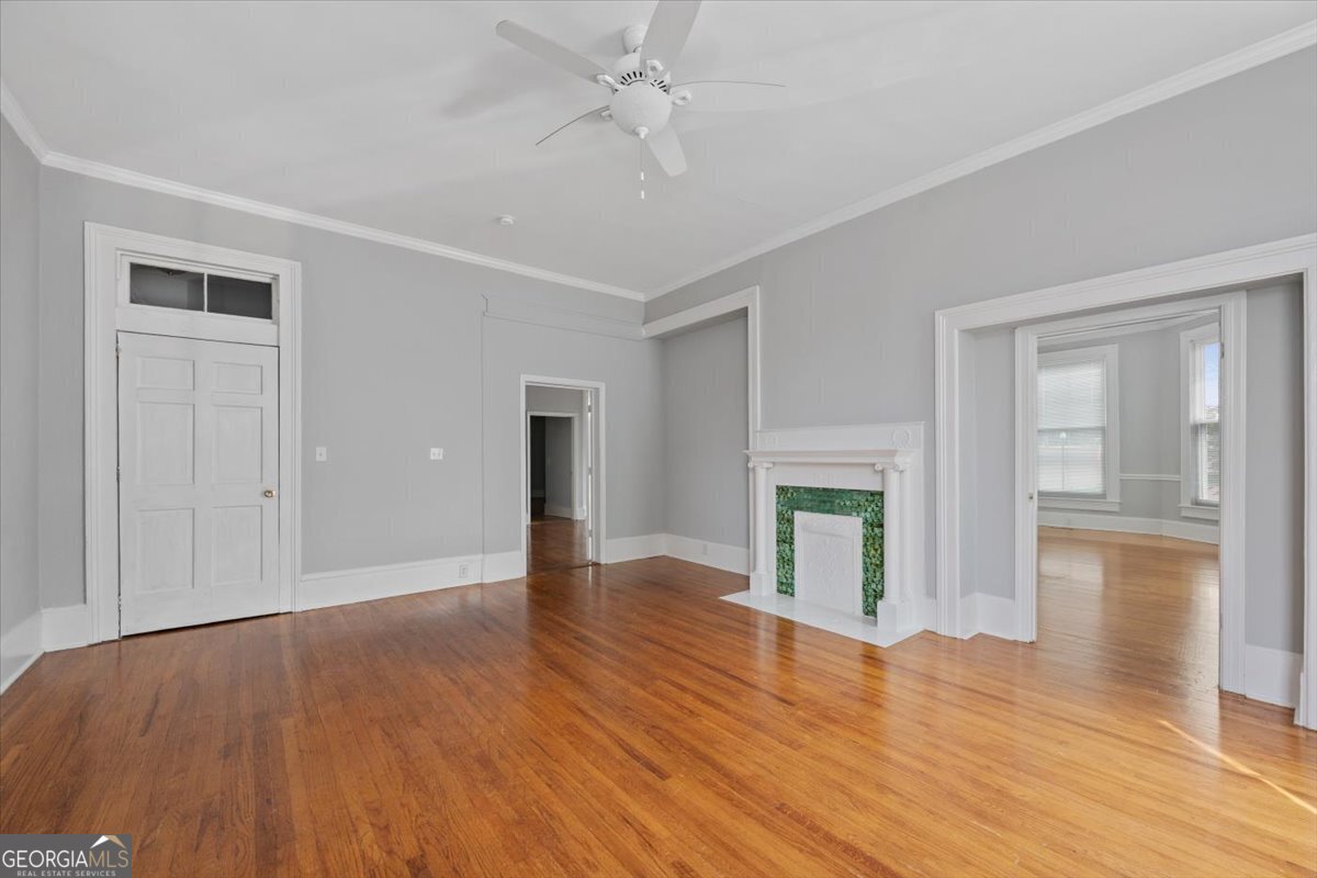 102 E Johnston Street Property Photo 9