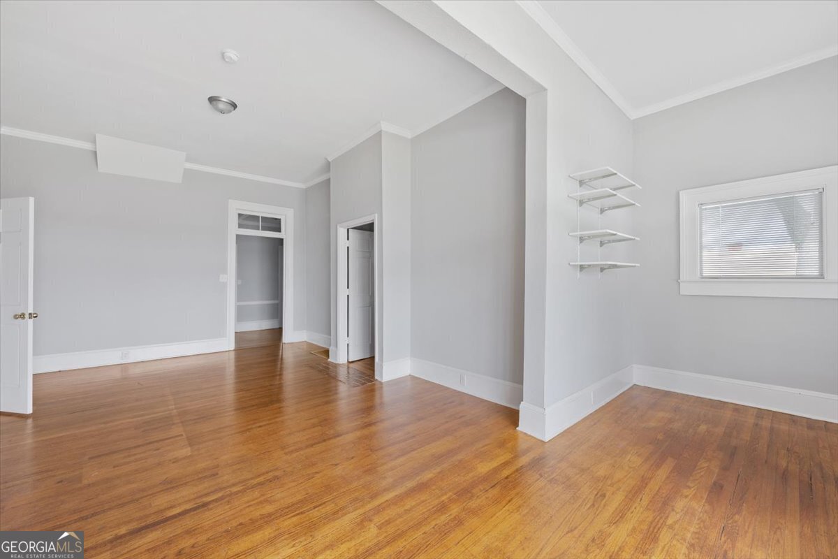 102 E Johnston Street Property Photo 13