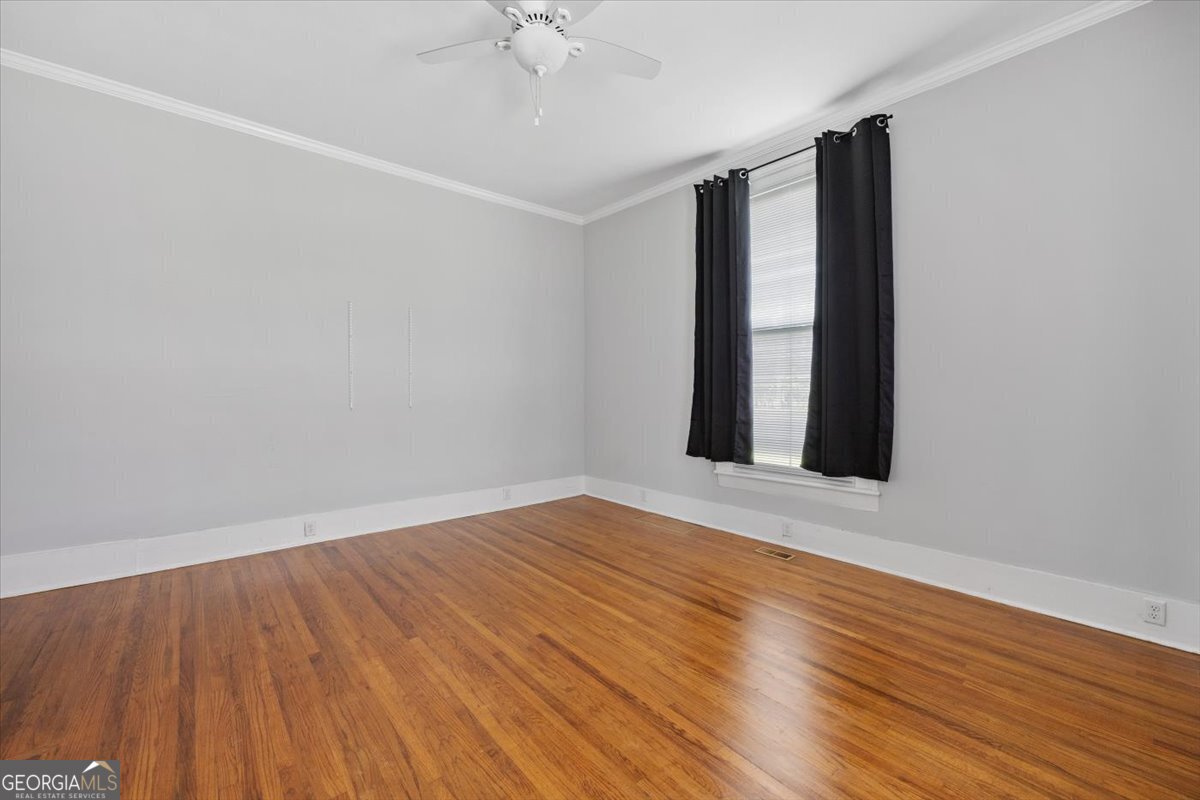 102 E Johnston Street Property Photo 14