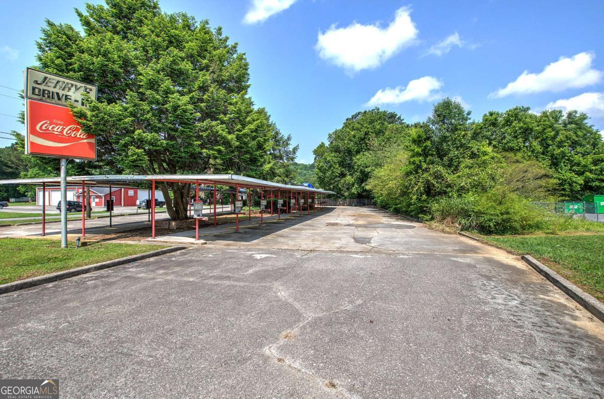 676 Highway 114 Property Photo 1