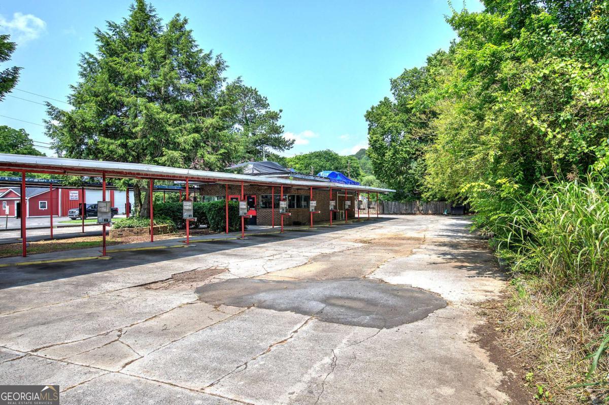 676 Highway 114 Property Photo 6