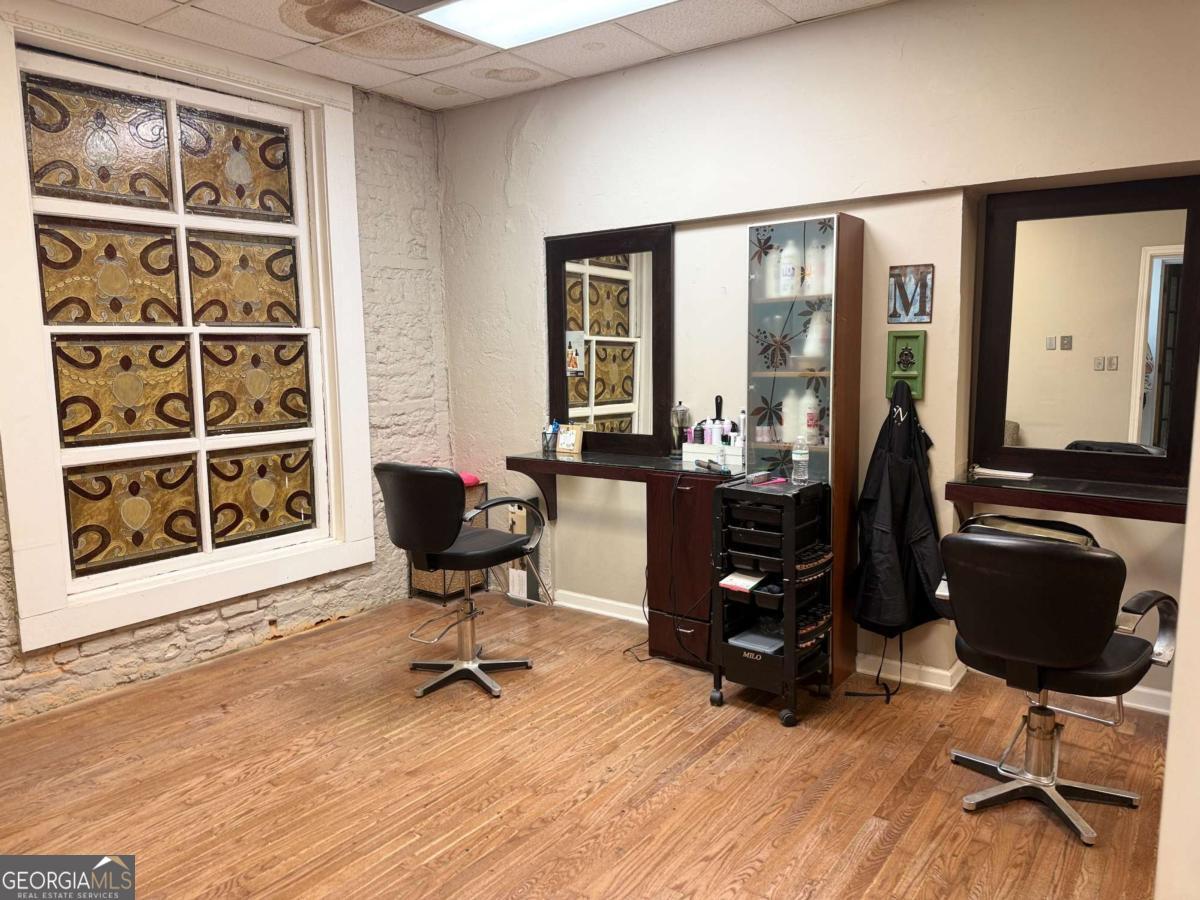 923 Commercial Street Ne Property Photo 13