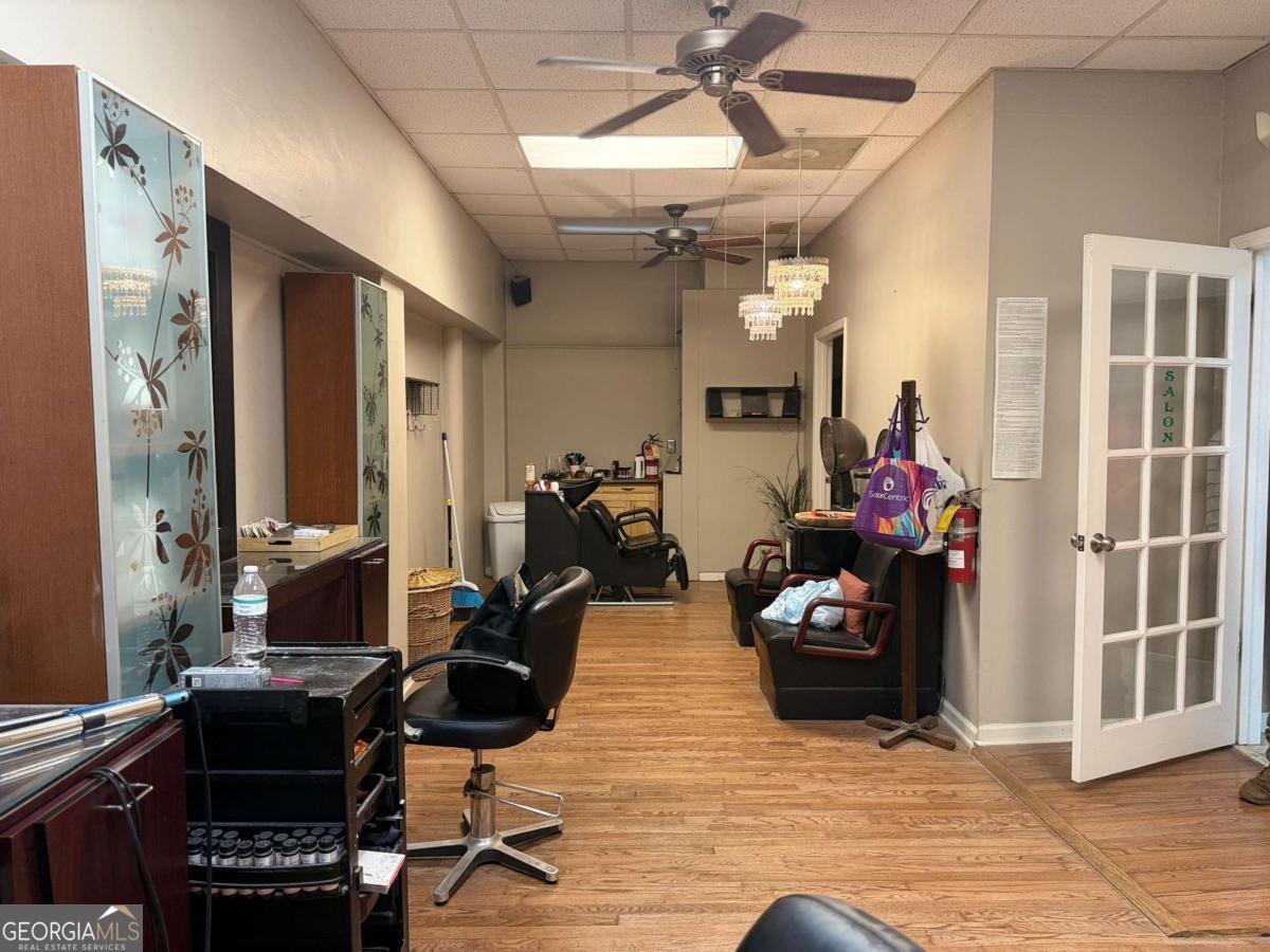923 Commercial Street Ne Property Photo 14