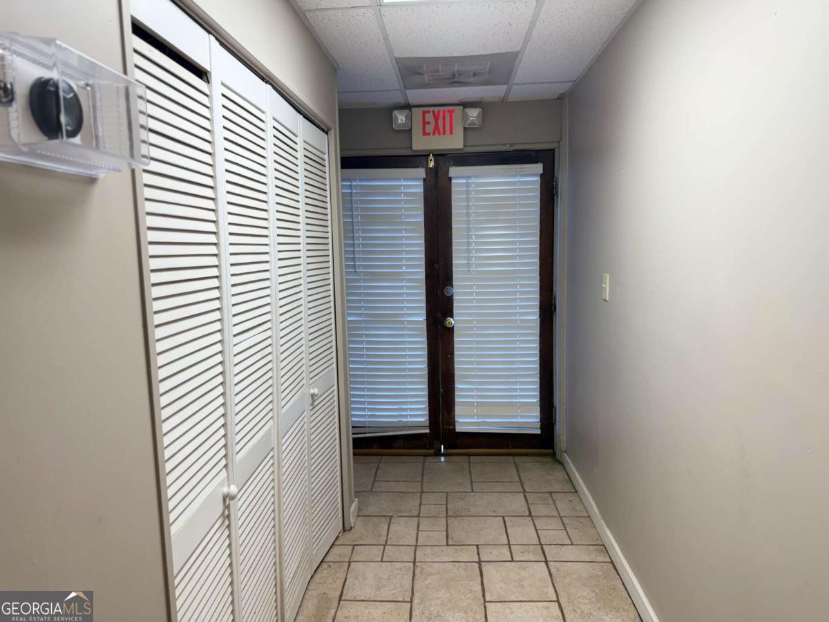 923 Commercial Street Ne Property Photo 18
