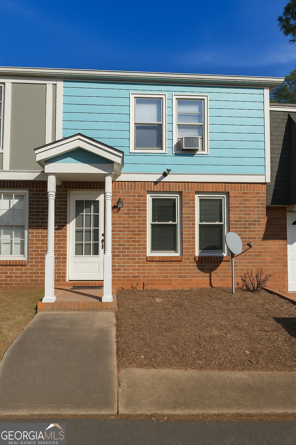 796 Glynn Oaks Drive Property Photo 1