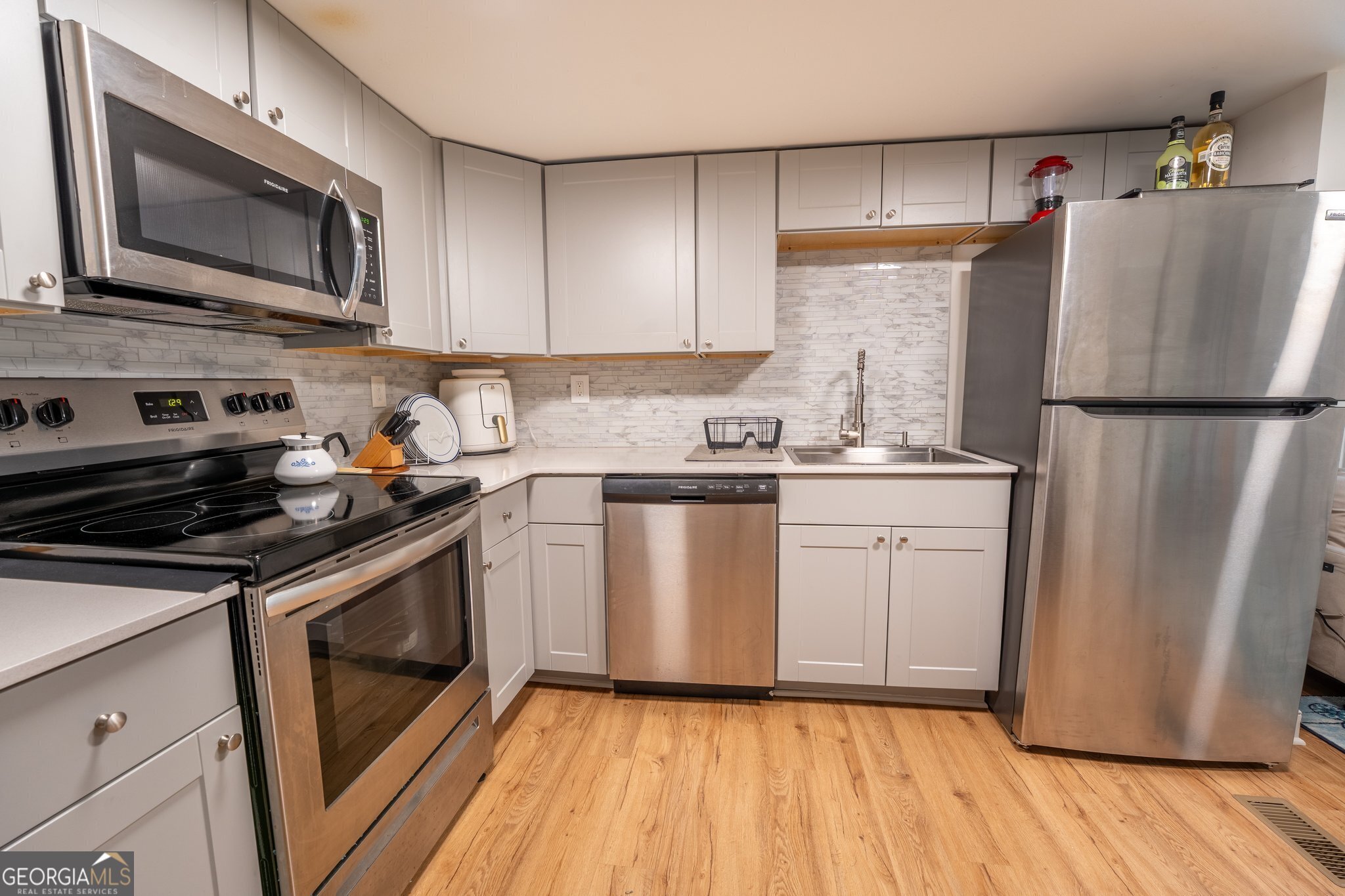 128 Branch Street Property Photo 9