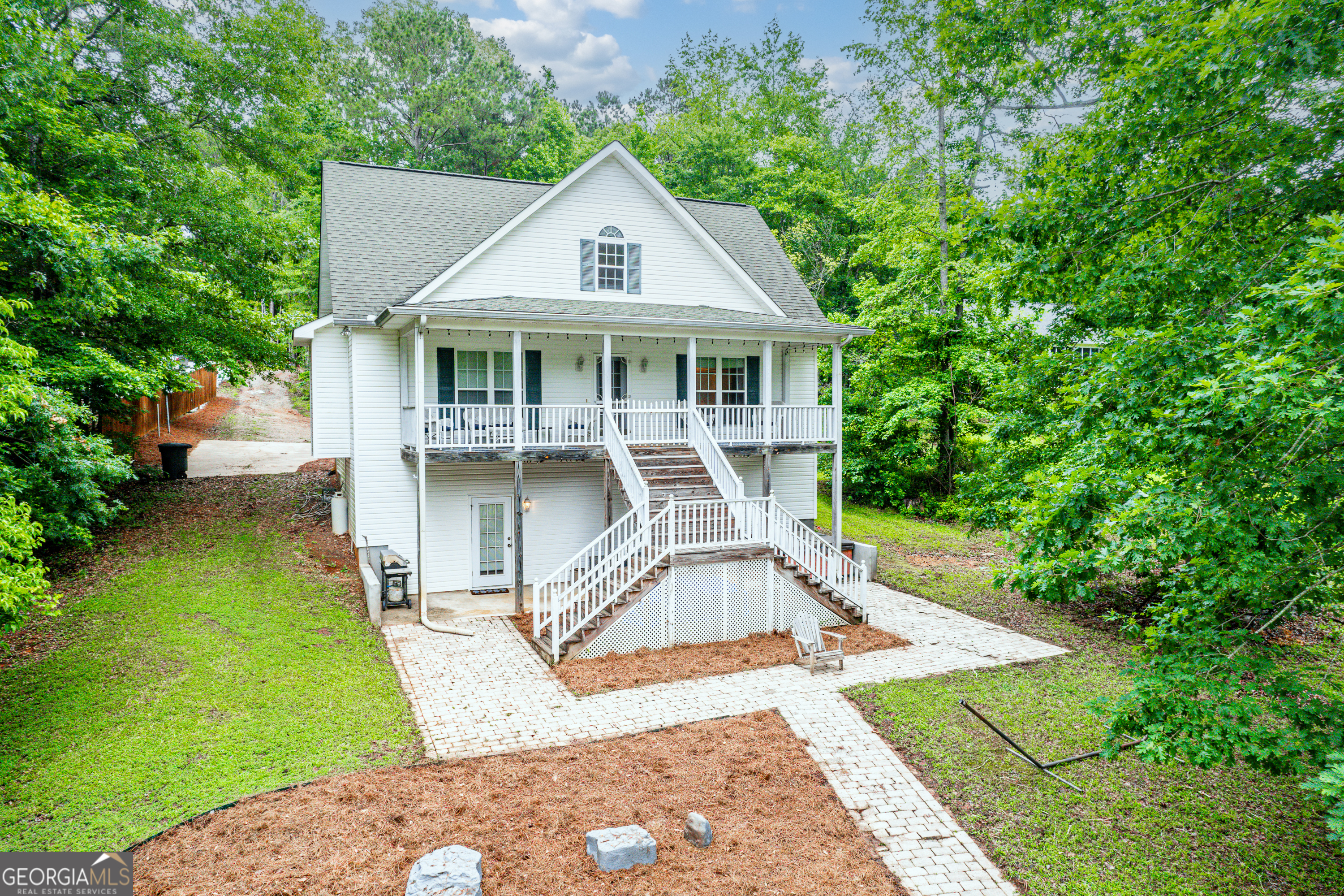 223 Dogwood Drive Property Photo 1