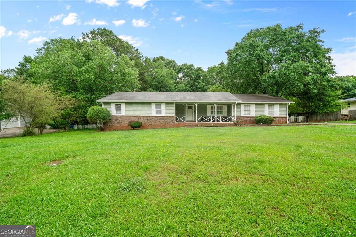2056 Merle Drive Se Property Photo 1
