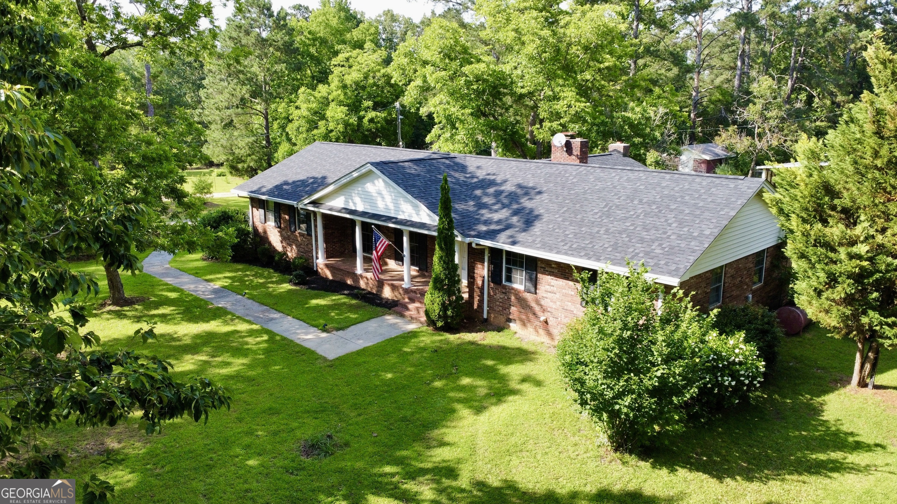 565 Thomson Road