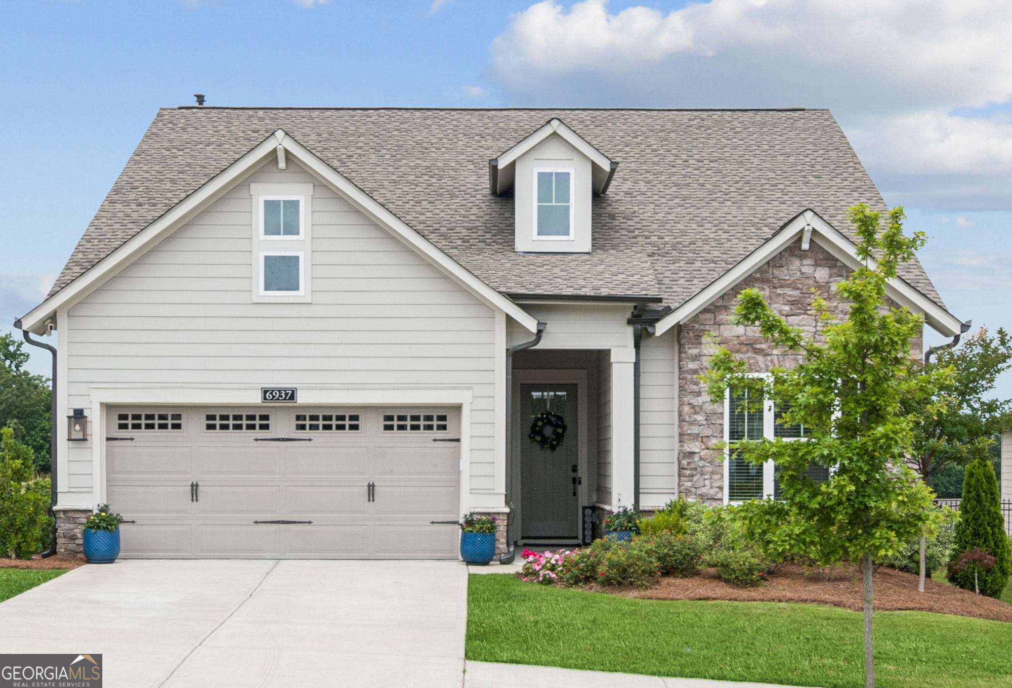 6937 River Rock Drive Property Photo 1