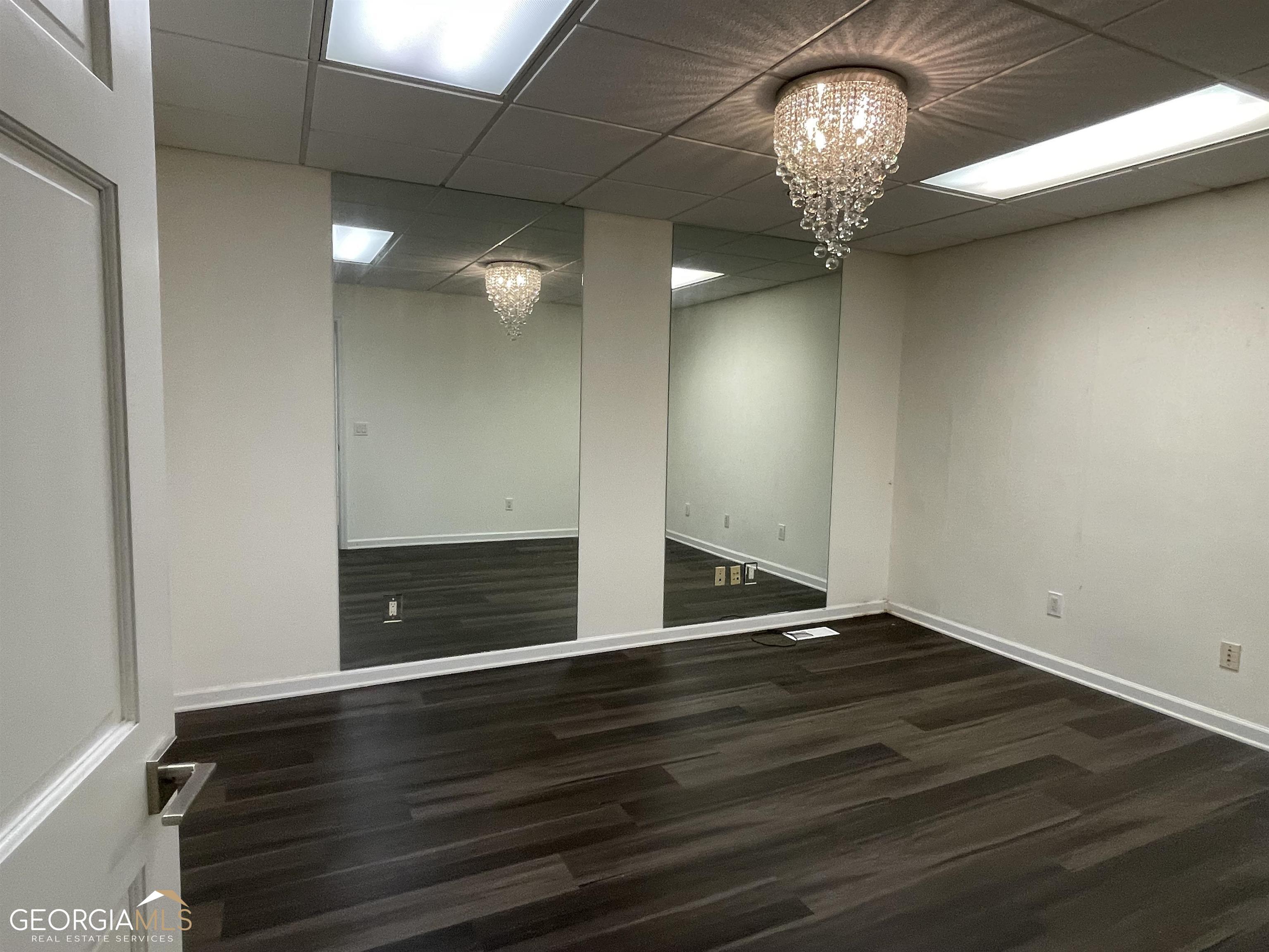 105 S Jefferson Avenue Property Photo 22