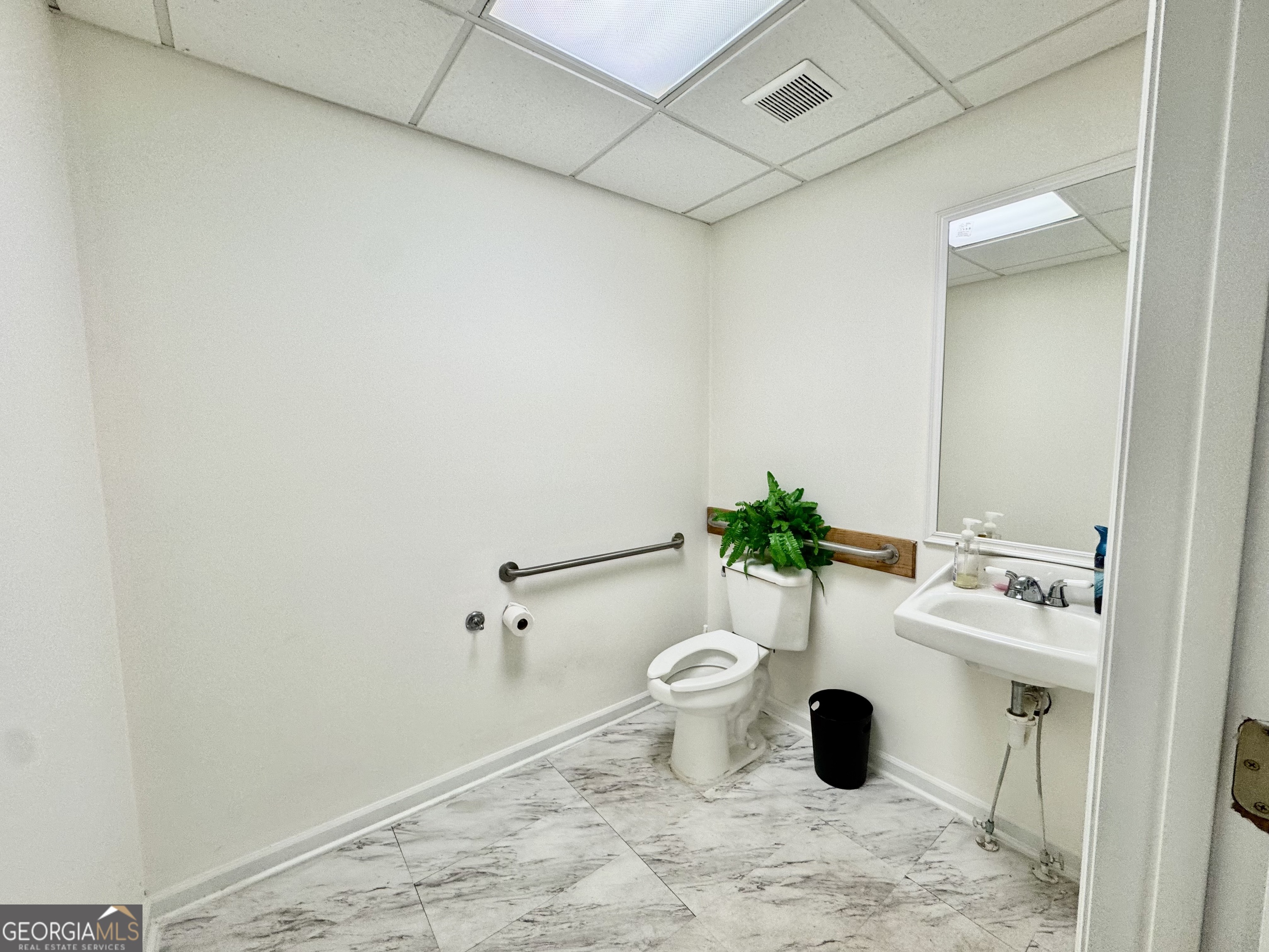 105 S Jefferson Avenue Property Photo 26