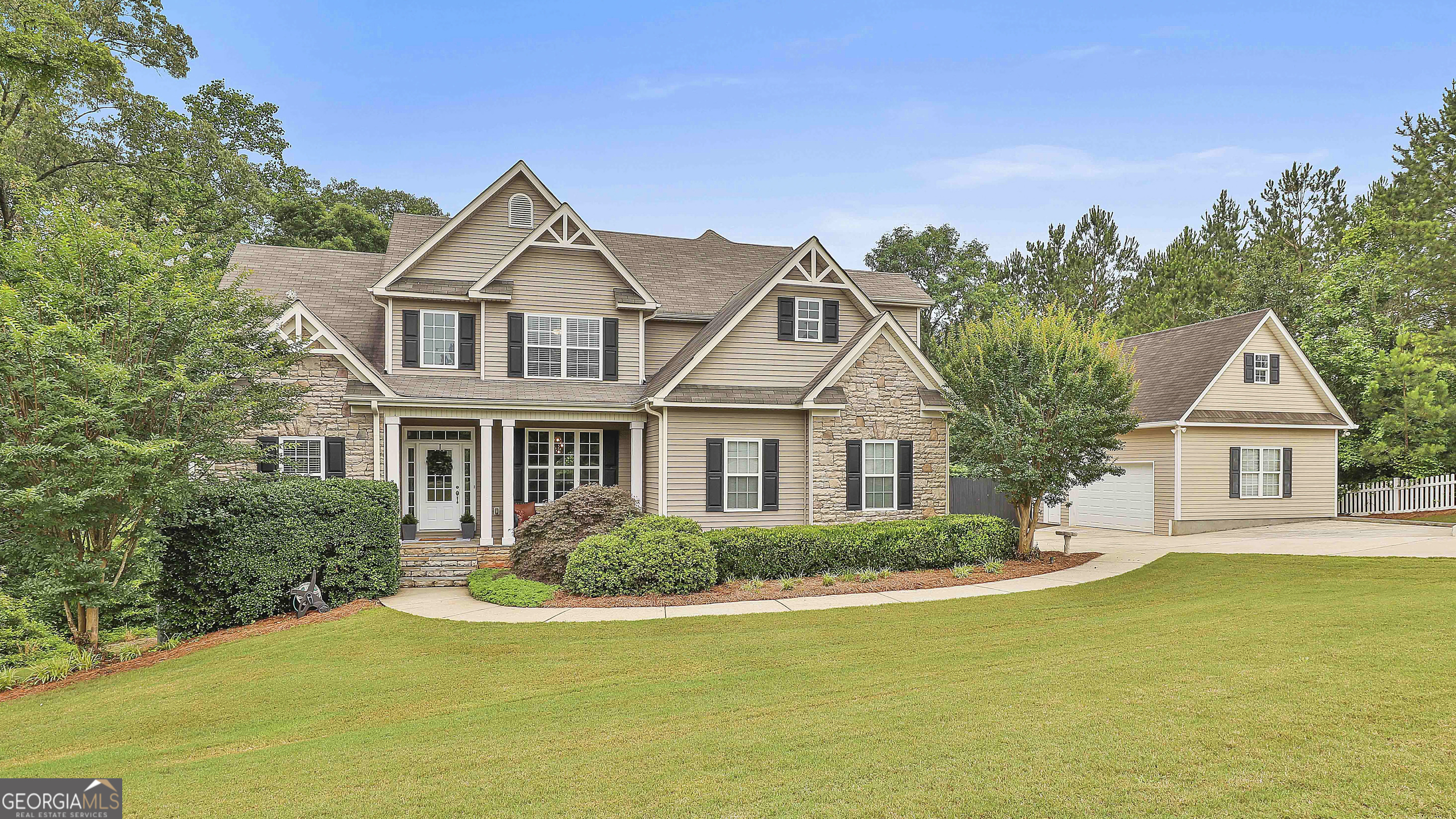 2975 Hickory Hill Road Property Photo 1