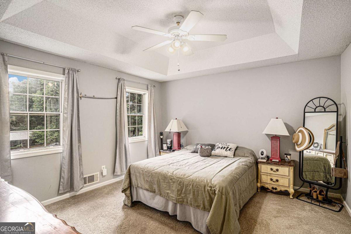220 Spring Circle Property Photo 14
