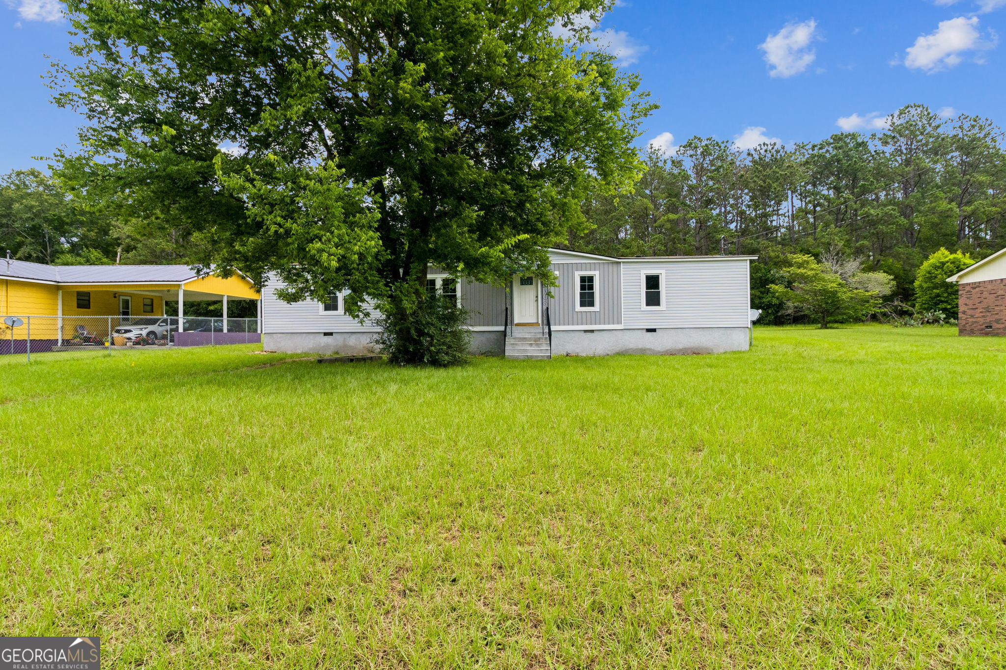 262 Gray Highway Property Photo 1