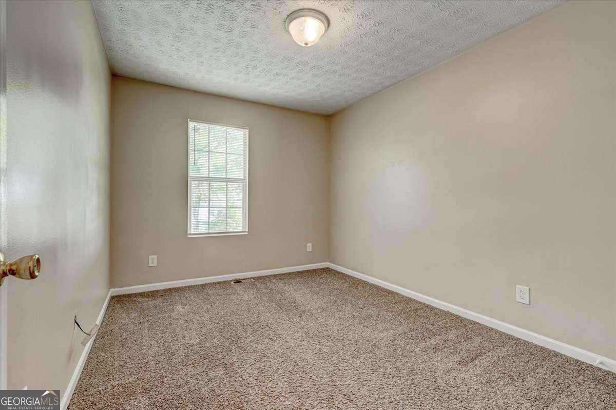 2289 Strathmoor Manor Drive Property Photo 8
