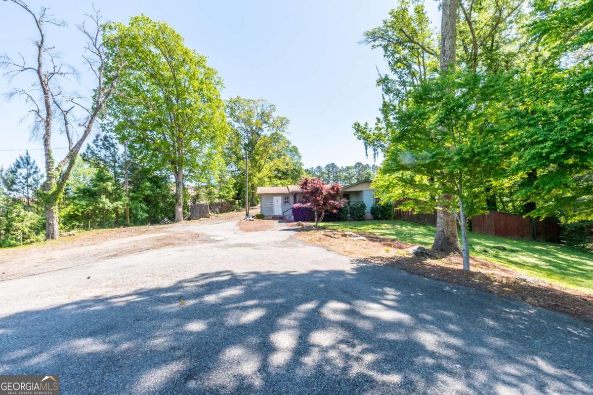7919 Hickory Flat Highway Property Photo 17