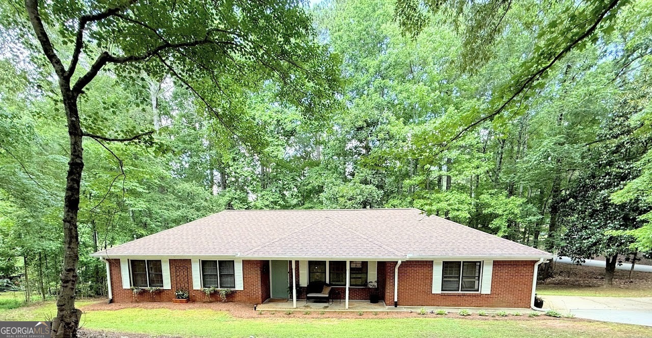 4032 Golfview Drive Property Photo 1