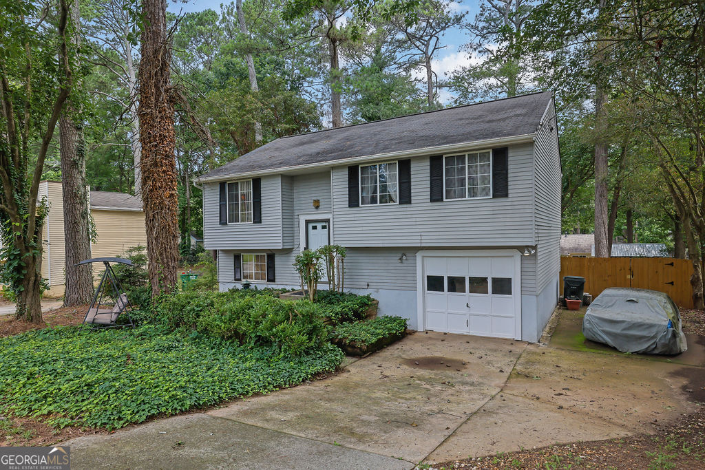 1377 Tucker Woods Drive Property Photo 1