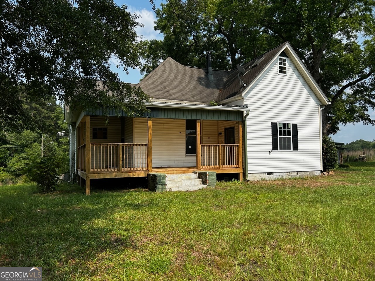 122 E Jones Street Property Photo 1