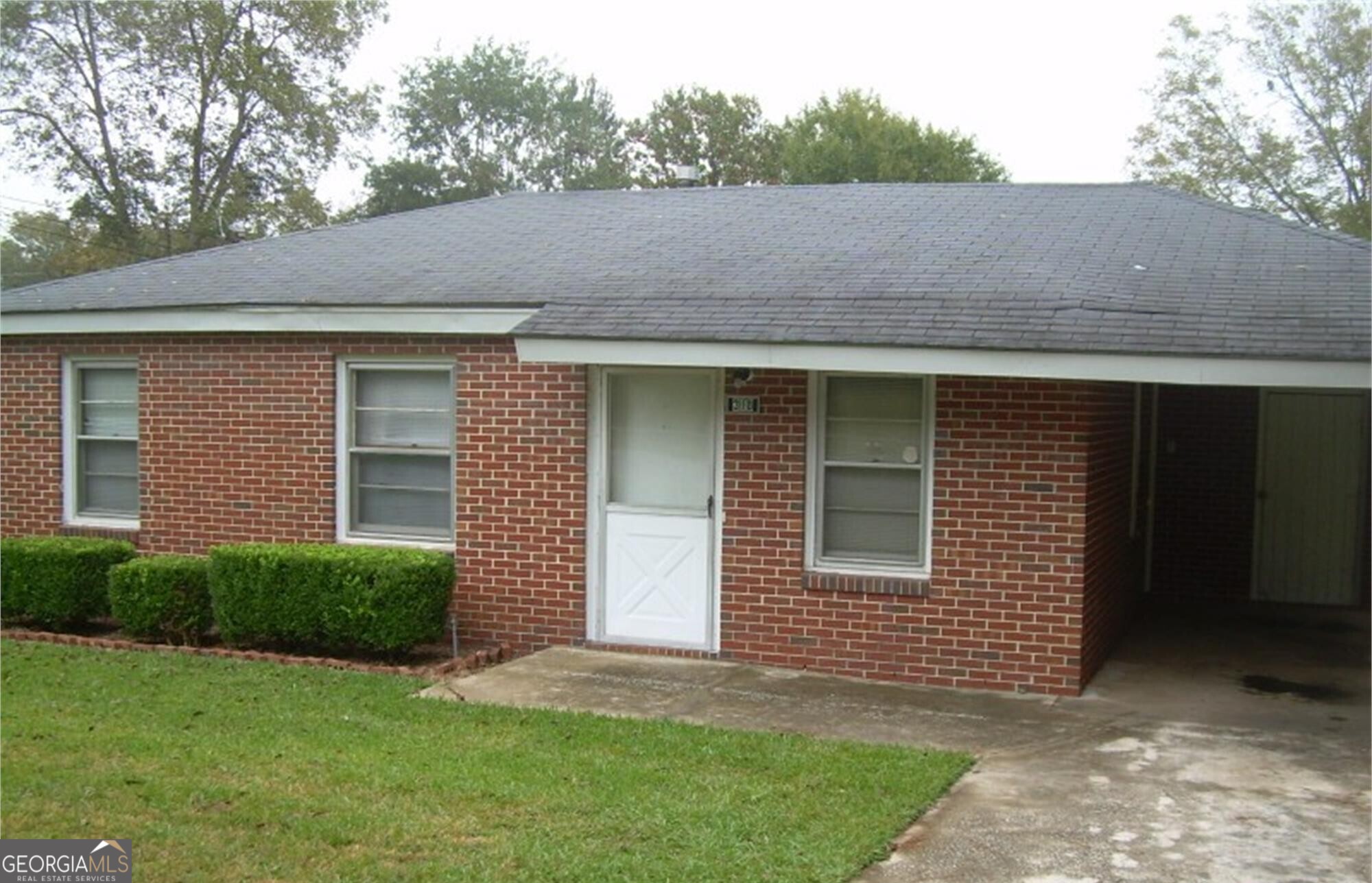 318 Vick Street Property Photo 1