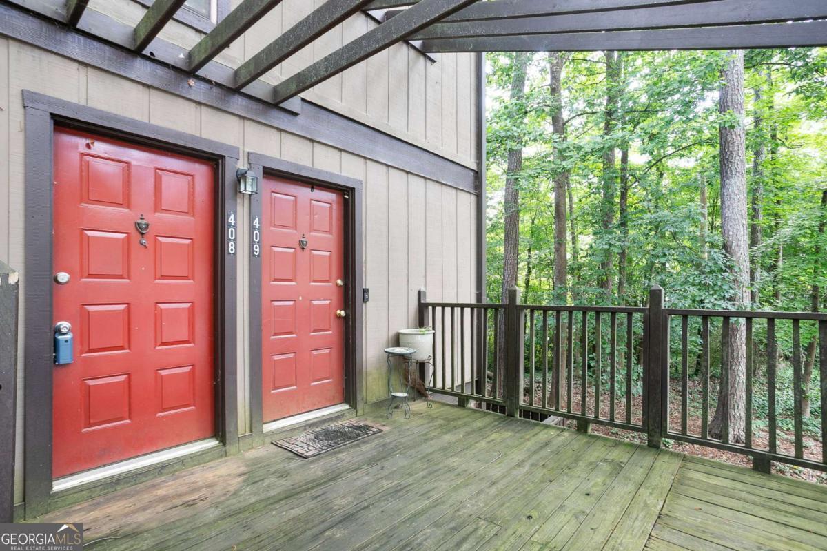 408 River Run Drive Property Photo 1