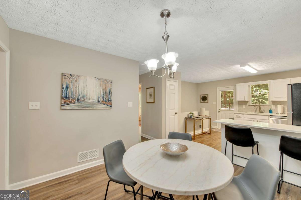 4375 Coopers Creek Drive Se Property Photo 6