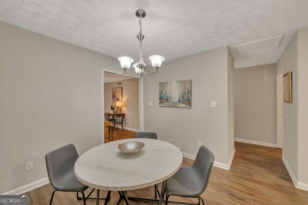 4375 Coopers Creek Drive Se Property Photo 8