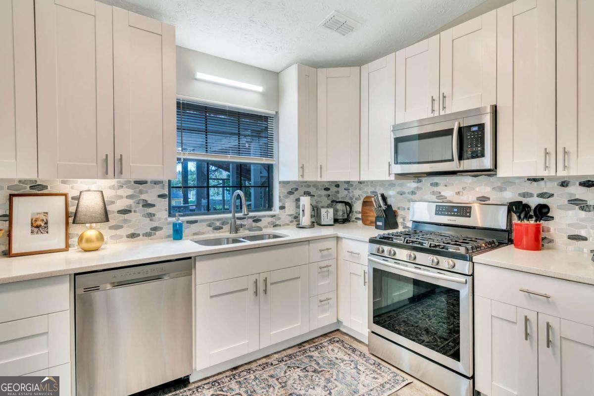 3605 Creek Mill Drive Nw Property Photo 6